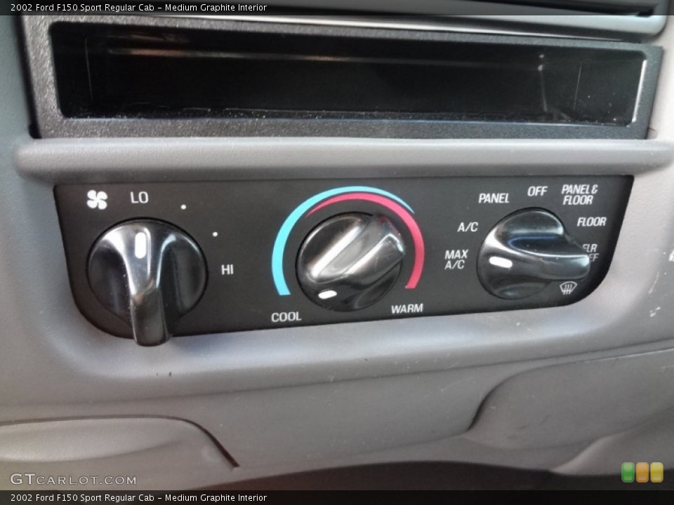 Medium Graphite Interior Controls for the 2002 Ford F150 Sport Regular Cab #73550837
