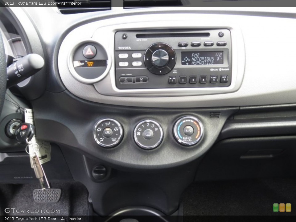 Ash Interior Controls for the 2013 Toyota Yaris LE 3 Door #73554035