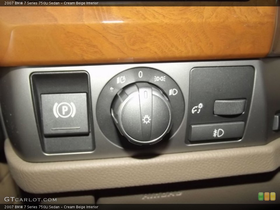 Cream Beige Interior Controls for the 2007 BMW 7 Series 750Li Sedan #73555349
