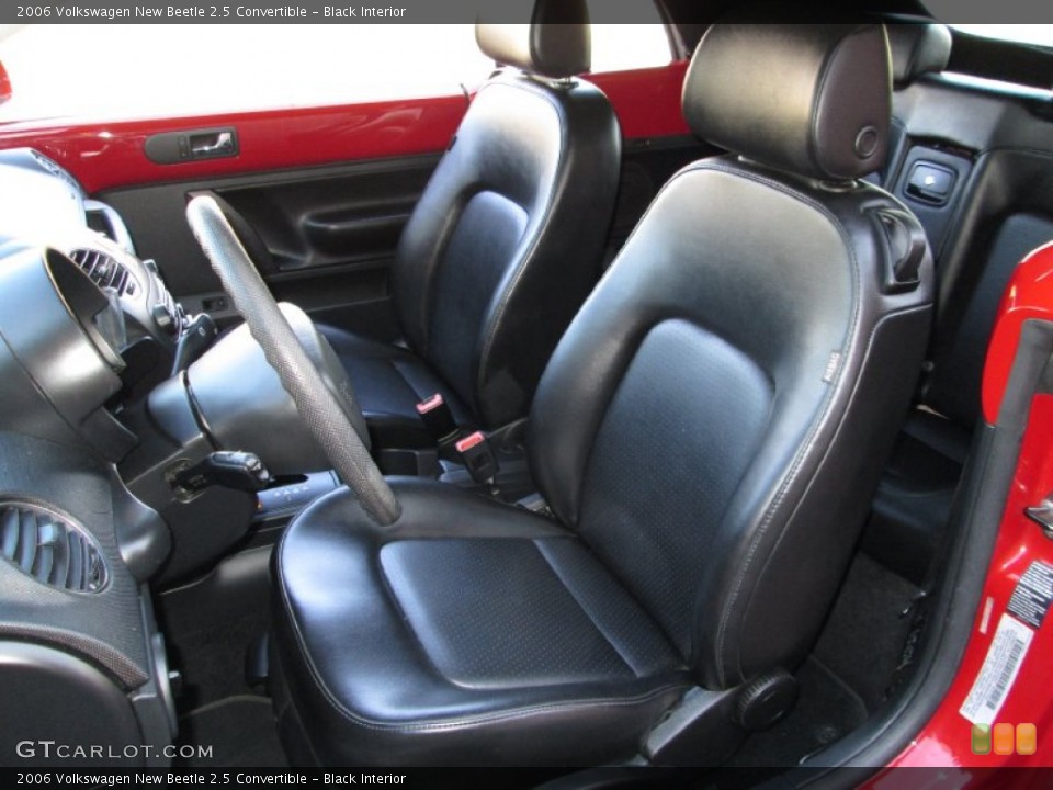 Black Interior Front Seat for the 2006 Volkswagen New Beetle 2.5 Convertible #73555455
