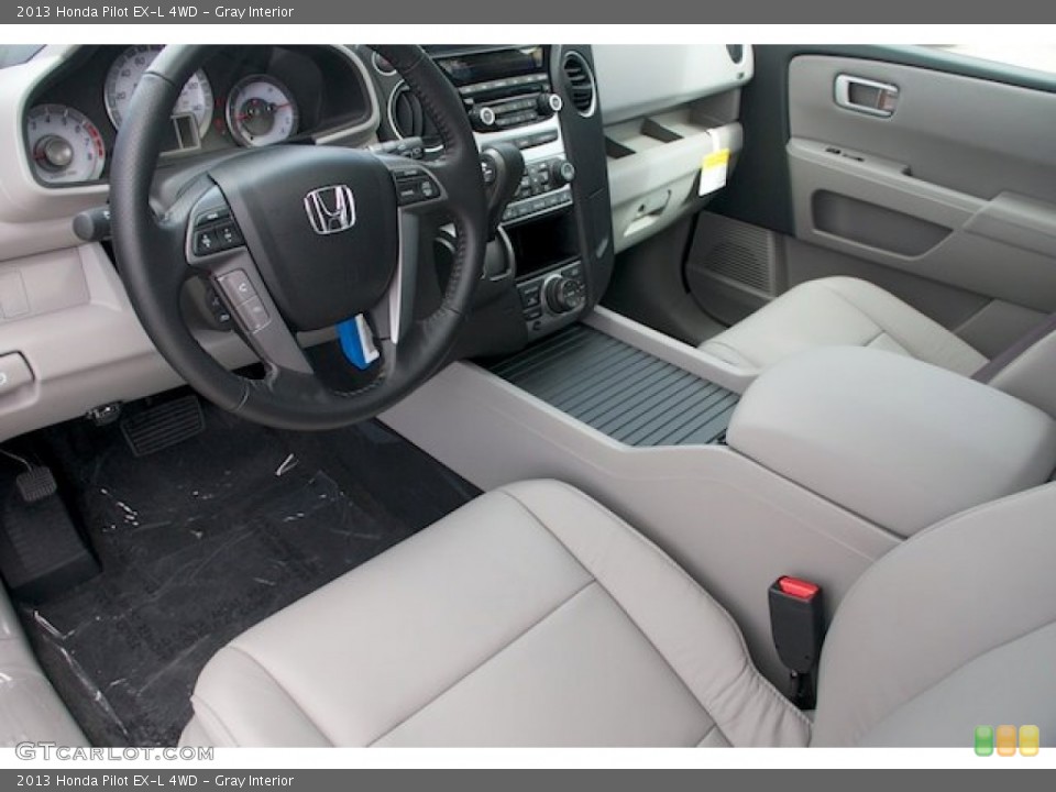 Gray Interior Photo for the 2013 Honda Pilot EX-L 4WD #73562879