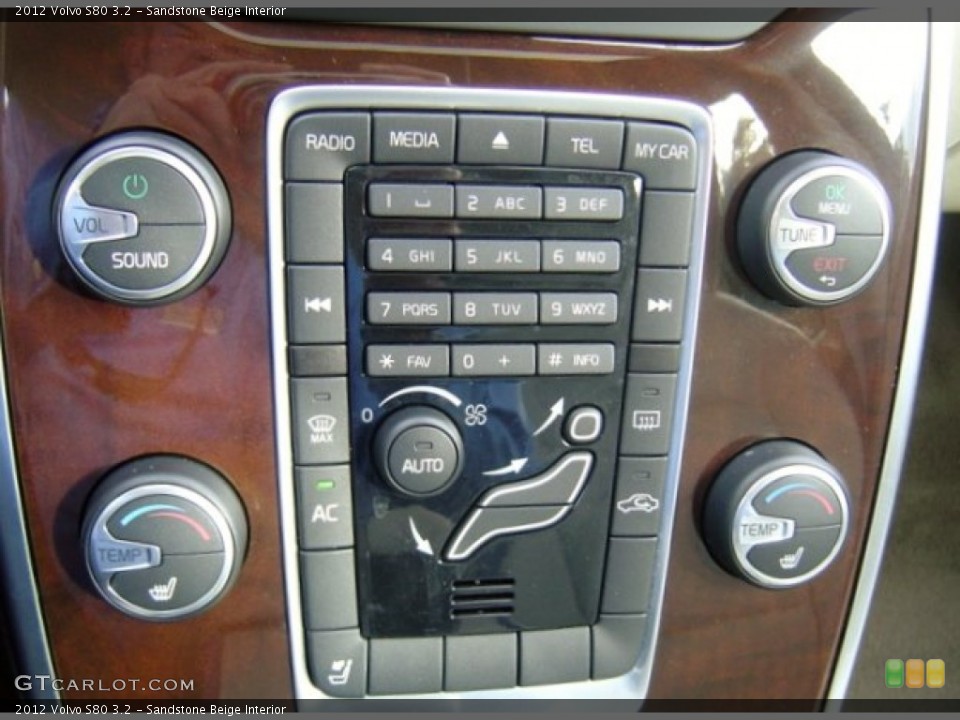 Sandstone Beige Interior Controls for the 2012 Volvo S80 3.2 #73564439