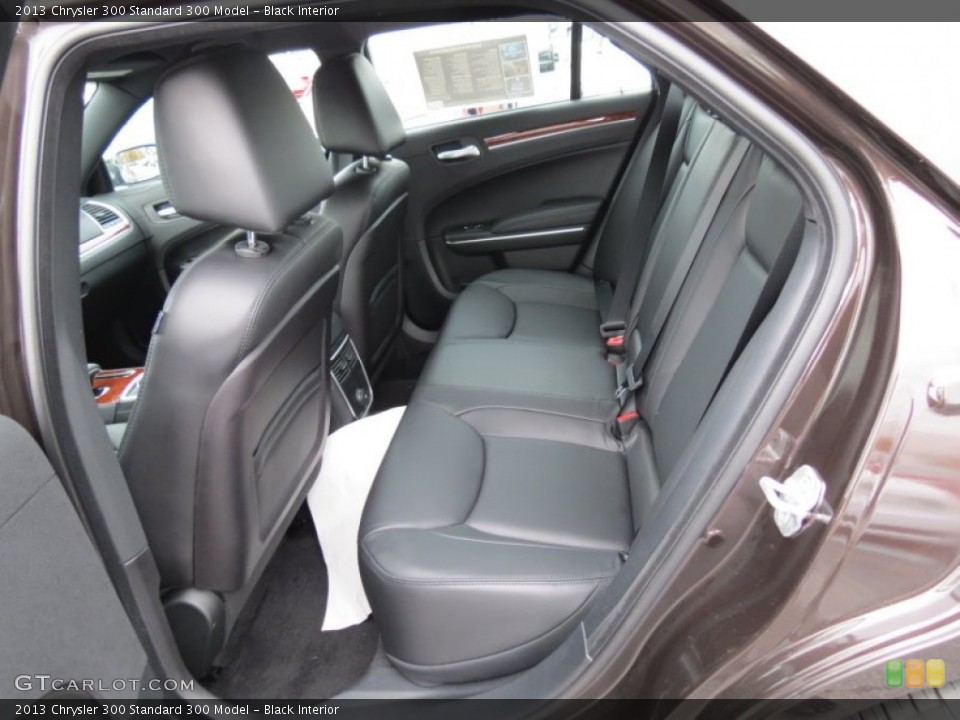Black Interior Rear Seat for the 2013 Chrysler 300  #73573130