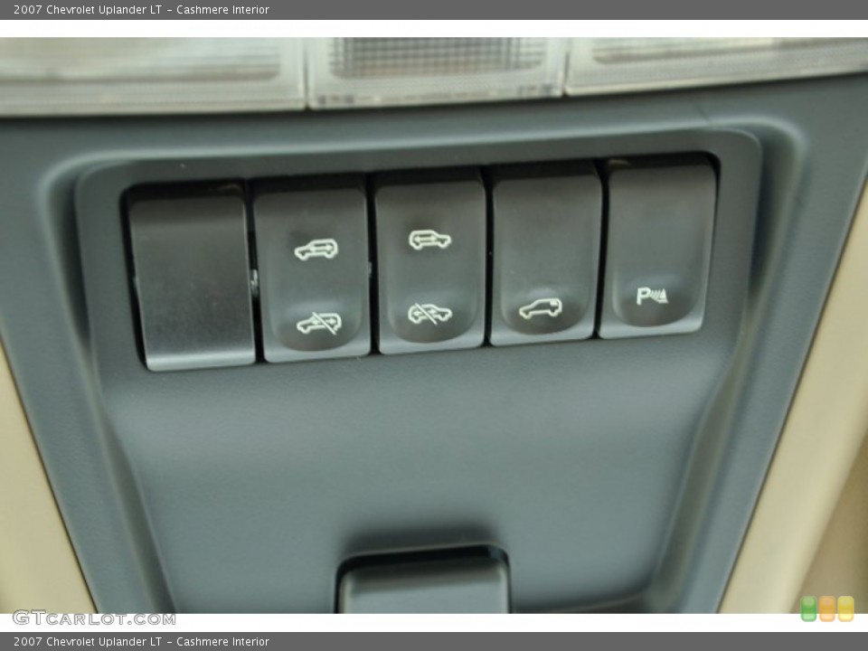 Cashmere Interior Controls for the 2007 Chevrolet Uplander LT #73574510