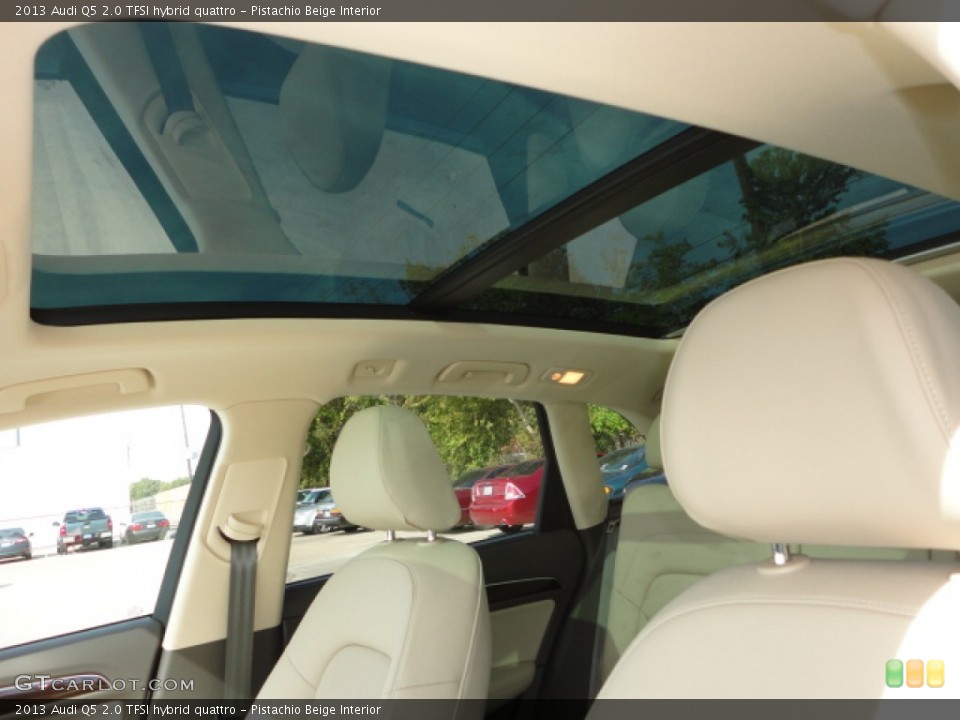 Pistachio Beige Interior Sunroof for the 2013 Audi Q5 2.0 TFSI hybrid