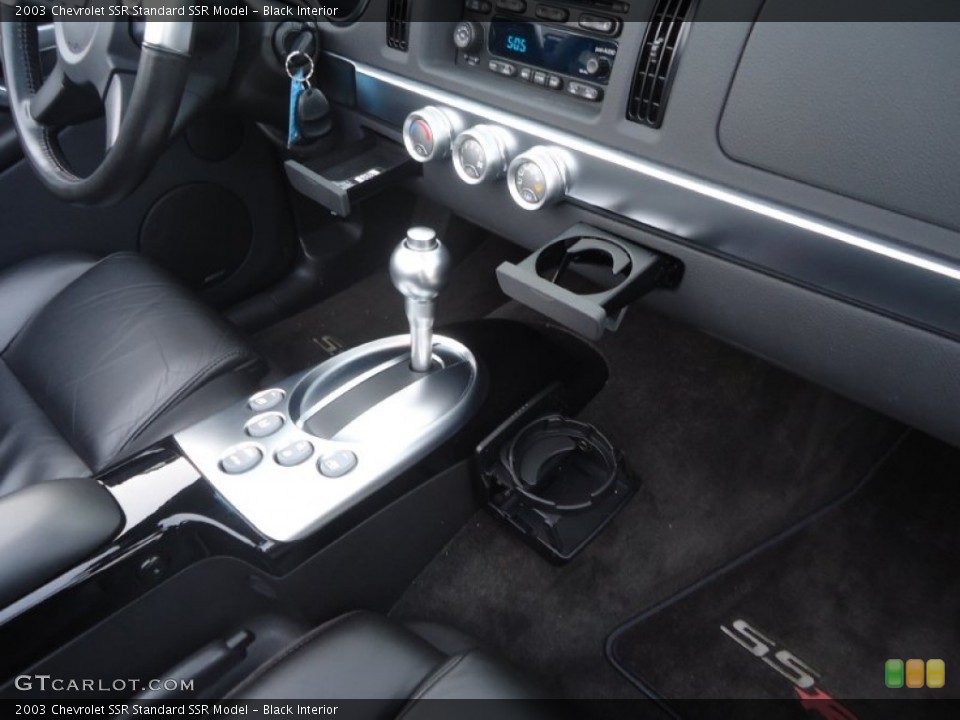 Black Interior Photo for the 2003 Chevrolet SSR  #73584984
