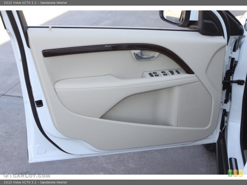 Sandstone Interior Door Panel for the 2013 Volvo XC70 3.2 #73610535