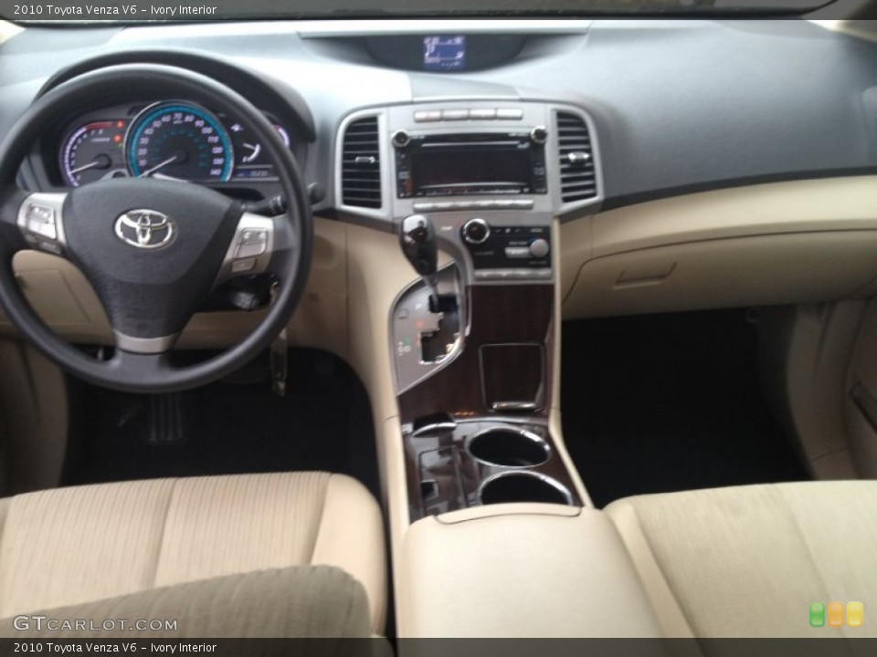 Ivory Interior Dashboard for the 2010 Toyota Venza V6 #73620656