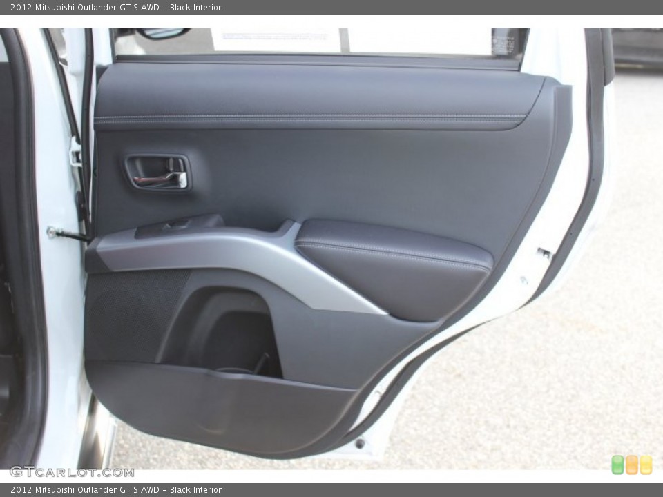 Black Interior Door Panel for the 2012 Mitsubishi Outlander GT S AWD #73623260