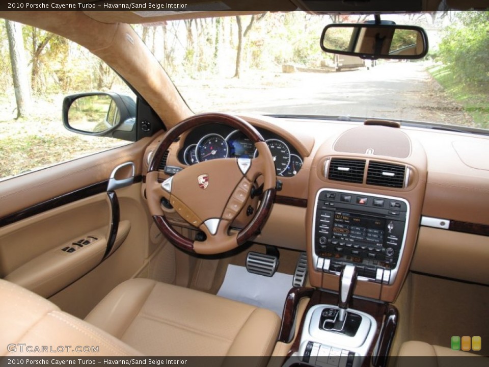 Havanna/Sand Beige Interior Photo for the 2010 Porsche Cayenne Turbo #73626575