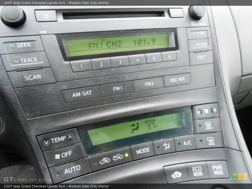 Medium Slate Gray Interior Controls for the 2007 Jeep Grand Cherokee Laredo 4x4 #73629357