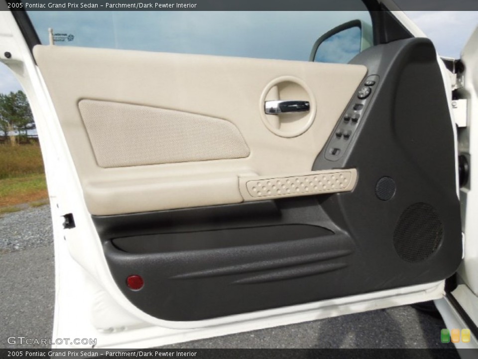 Parchment/Dark Pewter Interior Door Panel for the 2005 Pontiac Grand Prix Sedan #73631834