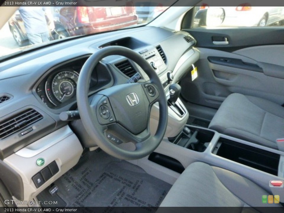 Gray Interior Photo for the 2013 Honda CR-V LX AWD #73634133
