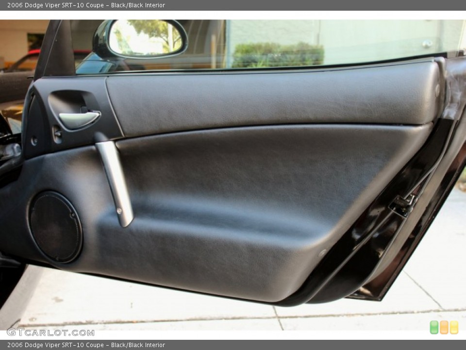 Black/Black Interior Door Panel for the 2006 Dodge Viper SRT-10 Coupe #73644555