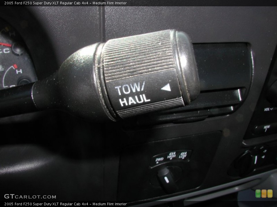 Medium Flint Interior Transmission for the 2005 Ford F250 Super Duty XLT Regular Cab 4x4 #73652031