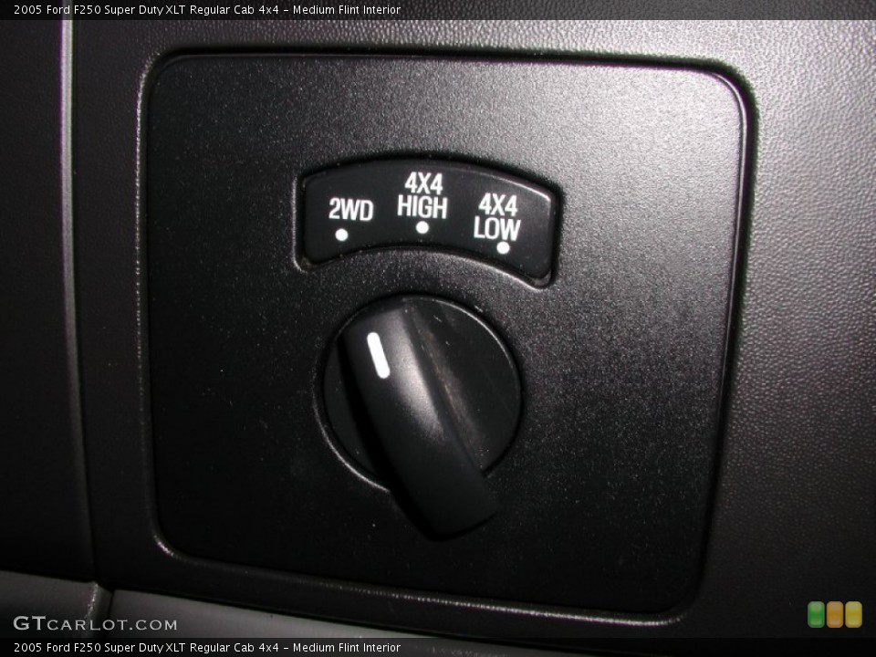 Medium Flint Interior Controls for the 2005 Ford F250 Super Duty XLT Regular Cab 4x4 #73652241