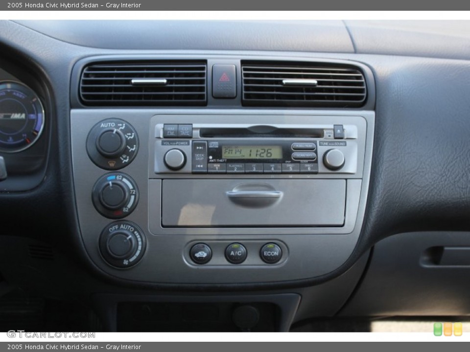 Gray Interior Controls for the 2005 Honda Civic Hybrid Sedan #73653928