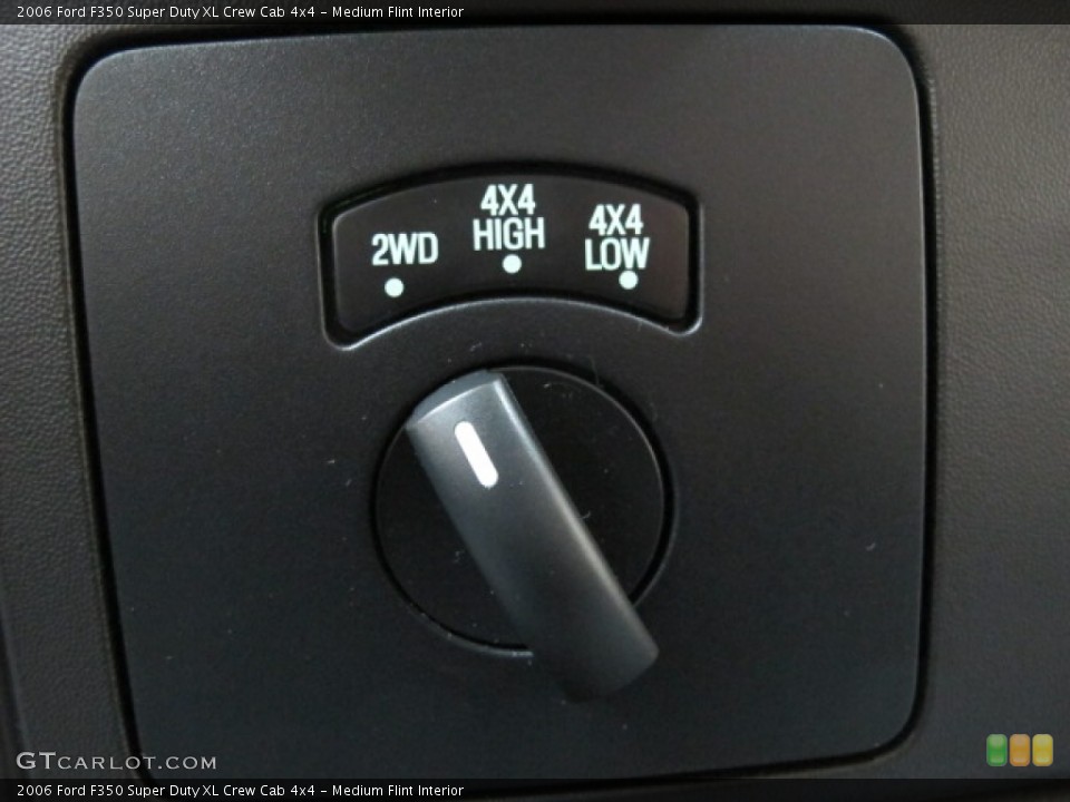 Medium Flint Interior Controls for the 2006 Ford F350 Super Duty XL Crew Cab 4x4 #73667319