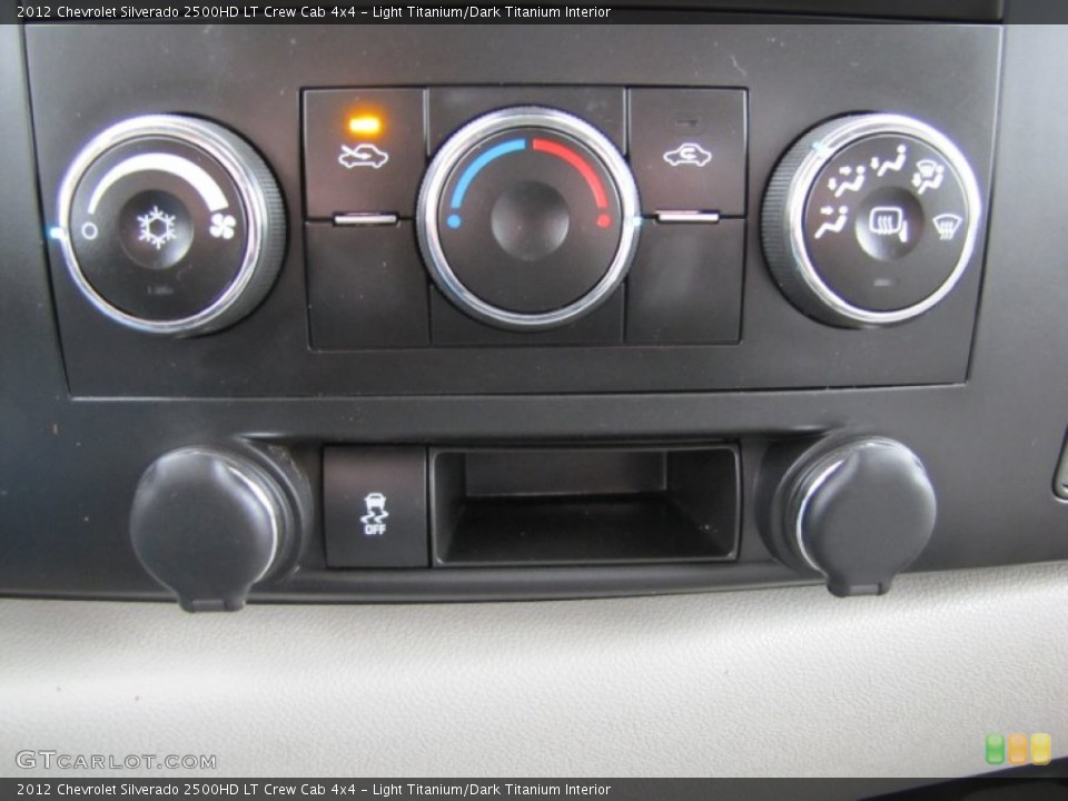 Light Titanium/Dark Titanium Interior Controls for the 2012 Chevrolet Silverado 2500HD LT Crew Cab 4x4 #73674120