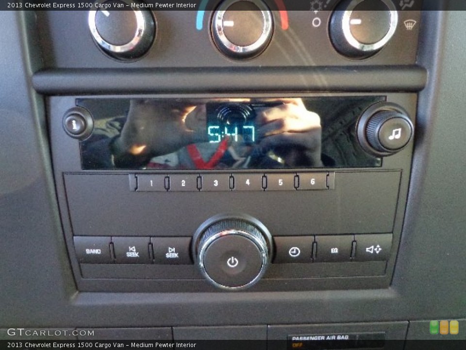 Medium Pewter Interior Audio System for the 2013 Chevrolet Express 1500 Cargo Van #73692402