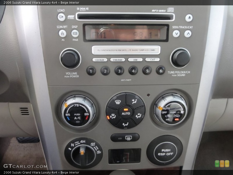Beige Interior Controls for the 2006 Suzuki Grand Vitara Luxury 4x4 #73728542