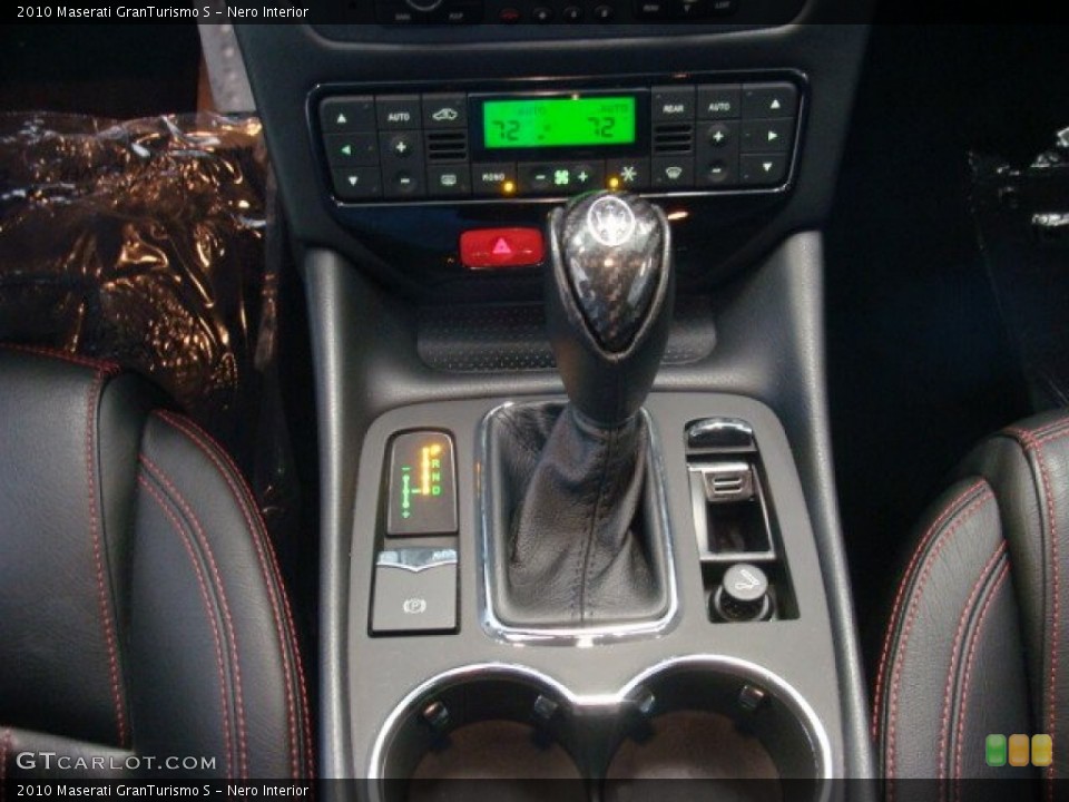 Nero Interior Transmission for the 2010 Maserati GranTurismo S #73732581