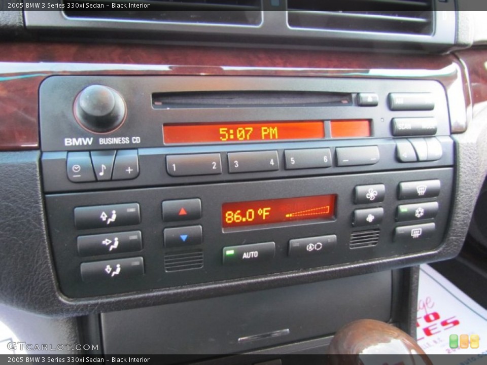 Black Interior Controls for the 2005 BMW 3 Series 330xi Sedan #73733345