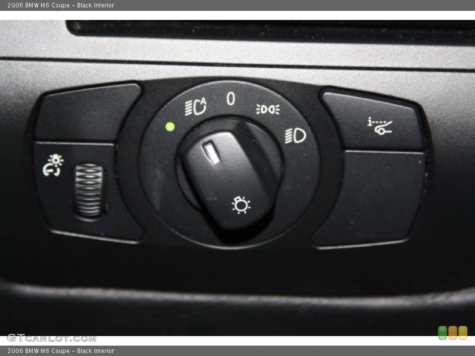Black Interior Controls for the 2006 BMW M6 Coupe #73739195