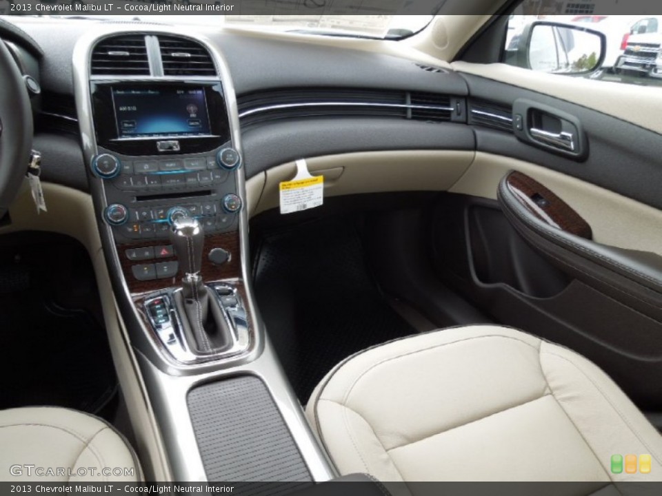Cocoa/Light Neutral Interior Dashboard for the 2013 Chevrolet Malibu LT #73745444