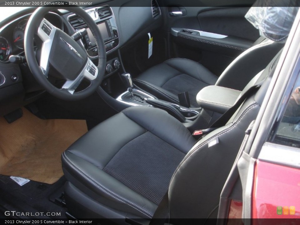 Black Interior Photo for the 2013 Chrysler 200 S Convertible #73751516