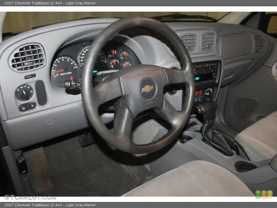 Light Gray Interior Dashboard for the 2007 Chevrolet TrailBlazer LS 4x4 #73773638