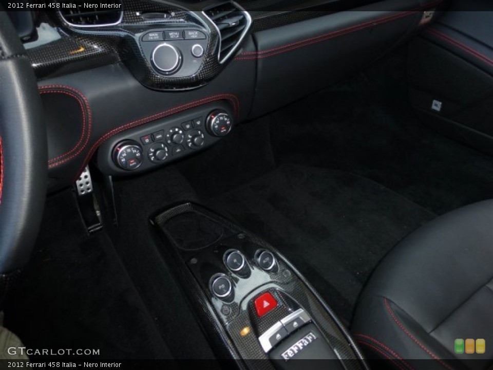Nero Interior Controls for the 2012 Ferrari 458 Italia #73776509