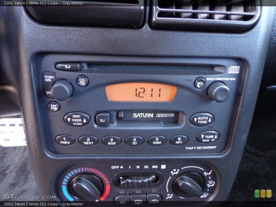 Gray Interior Audio System for the 2002 Saturn S Series SC2 Coupe #73782857
