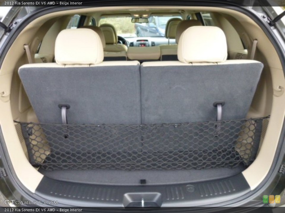 Beige Interior Trunk for the 2012 Kia Sorento EX V6 AWD #73787869