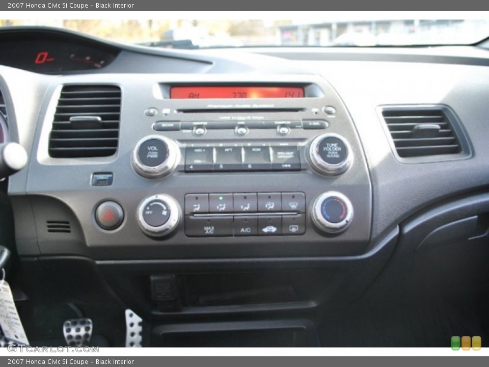 Black Interior Controls for the 2007 Honda Civic Si Coupe #73789724