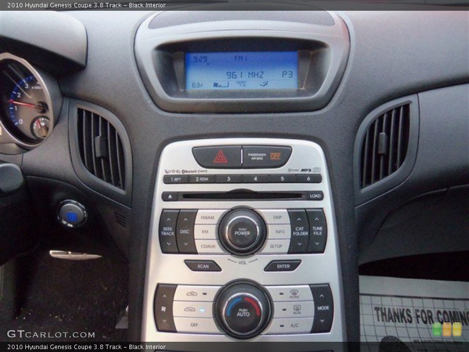Black Interior Controls for the 2010 Hyundai Genesis Coupe 3.8 Track #73793567