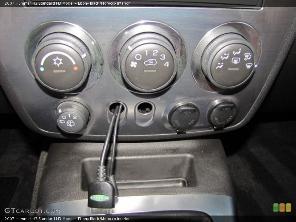 Ebony Black/Morocco Interior Controls for the 2007 Hummer H3  #73793873