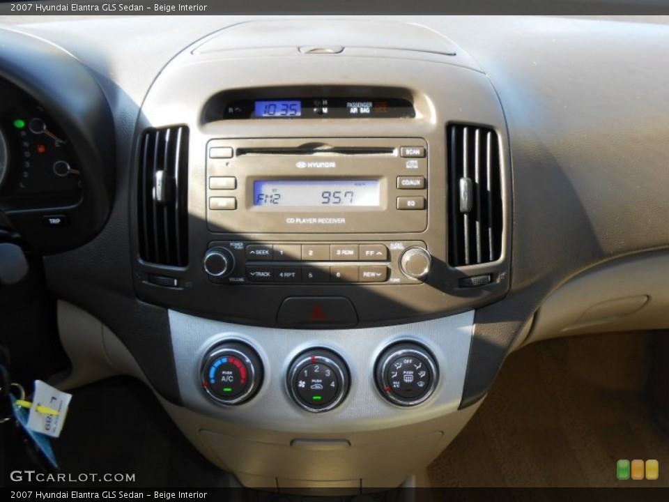 Beige Interior Controls for the 2007 Hyundai Elantra GLS Sedan #73803428