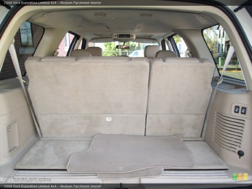 Medium Parchment Interior Trunk for the 2006 Ford Expedition Limited 4x4 #73810988