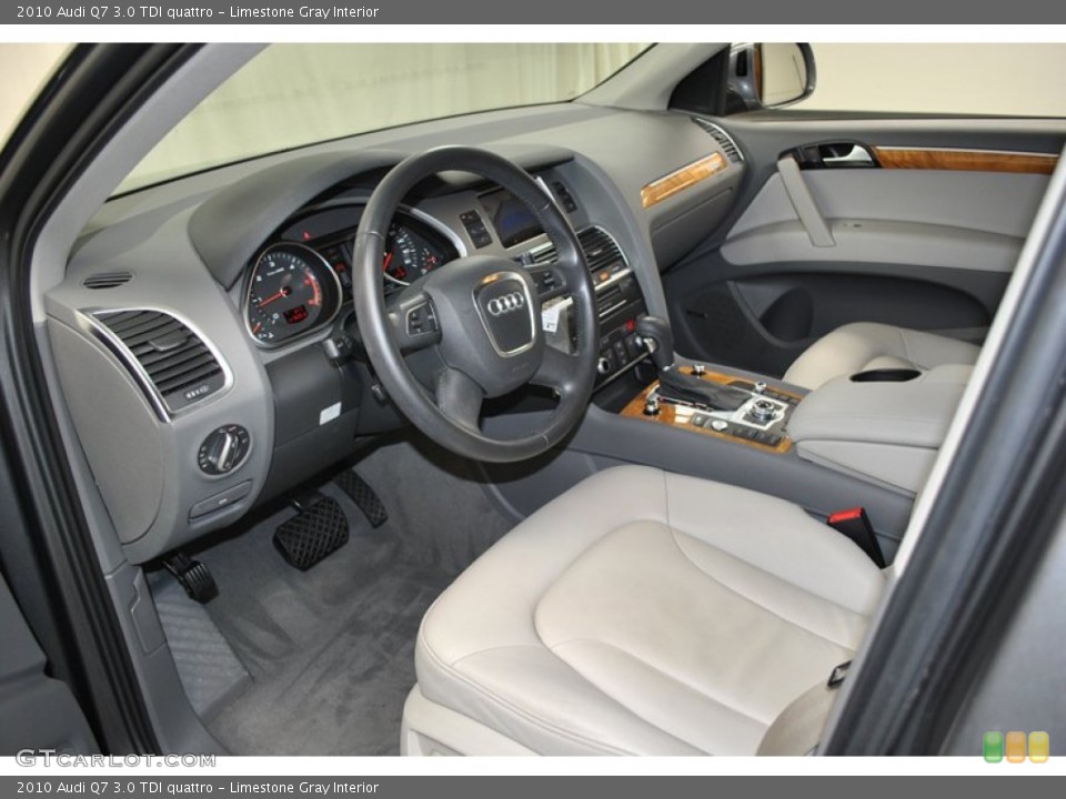 Limestone Gray Interior Prime Interior for the 2010 Audi Q7 3.0 TDI quattro #73824256