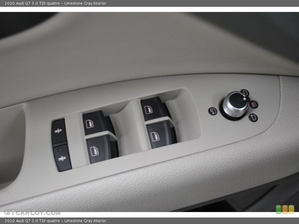 Limestone Gray Interior Controls for the 2010 Audi Q7 3.0 TDI quattro #73824354