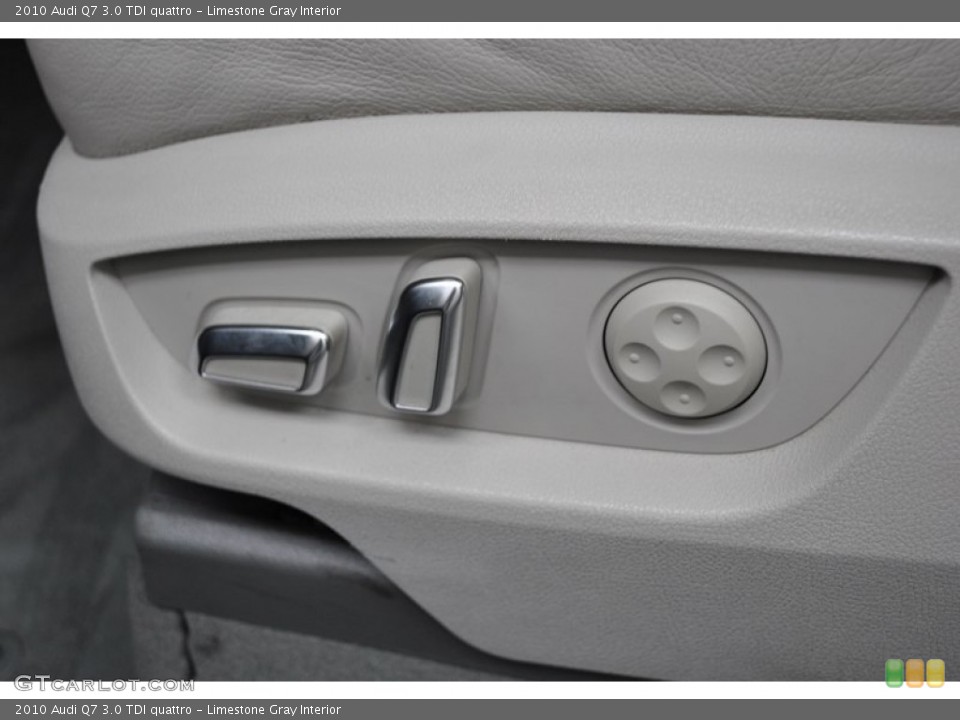 Limestone Gray Interior Controls for the 2010 Audi Q7 3.0 TDI quattro #73824382