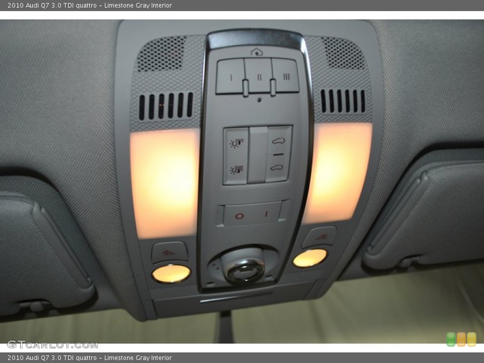 Limestone Gray Interior Controls for the 2010 Audi Q7 3.0 TDI quattro #73824446