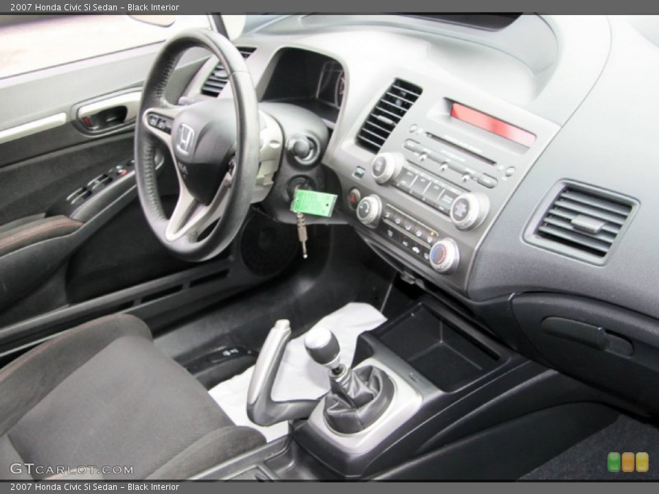 Black Interior Dashboard for the 2007 Honda Civic Si Sedan #73830395