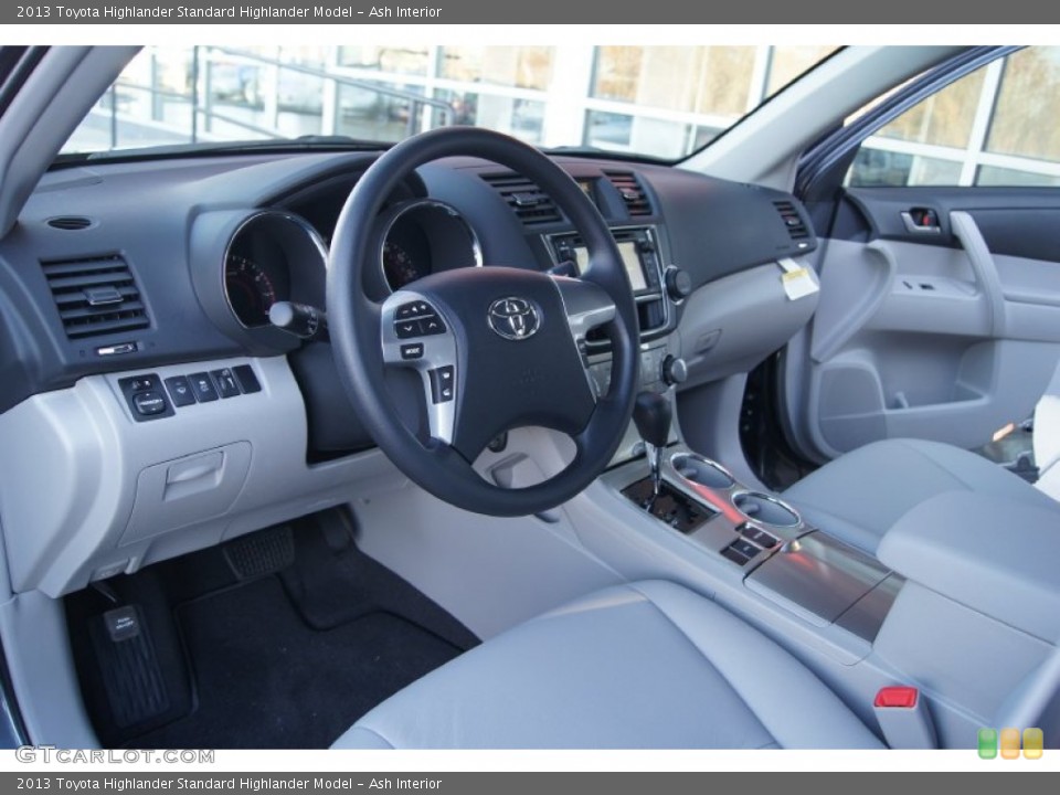 Ash Interior Prime Interior for the 2013 Toyota Highlander  #73832623