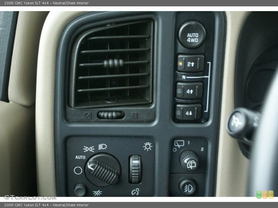 Neutral/Shale Interior Controls for the 2006 GMC Yukon SLT 4x4 #73834004