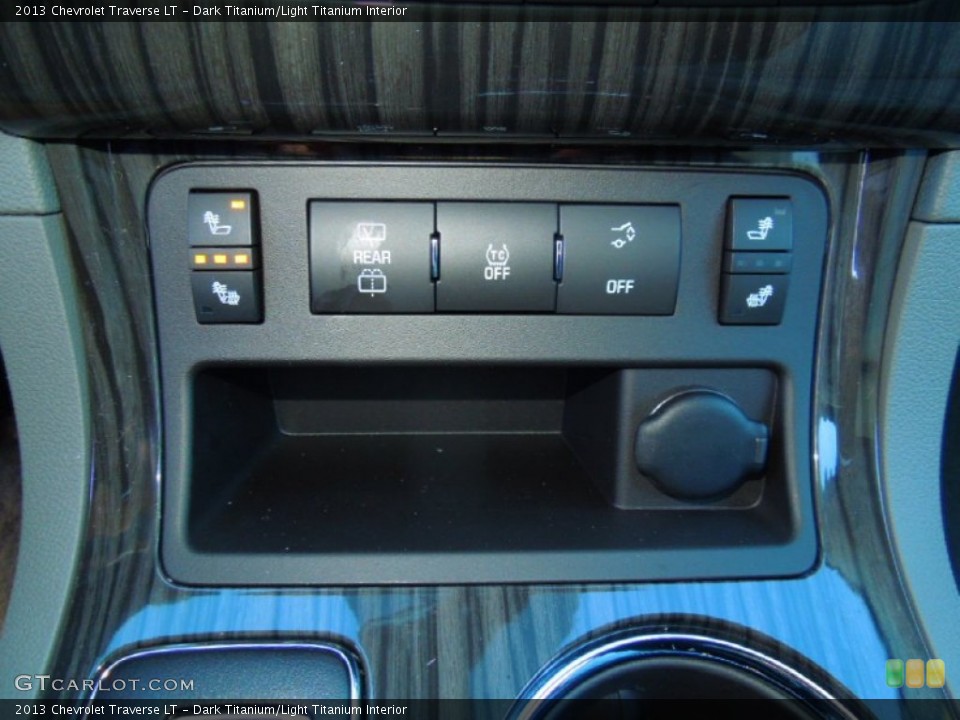 Dark Titanium/Light Titanium Interior Controls for the 2013 Chevrolet Traverse LT #73850924