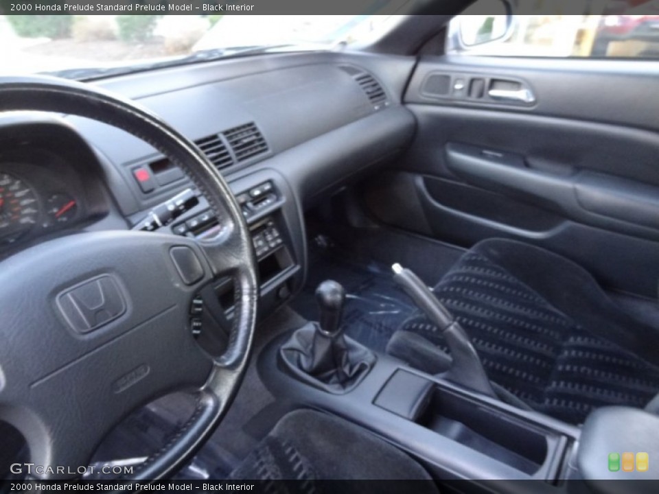 Black Interior Photo for the 2000 Honda Prelude  #73857662