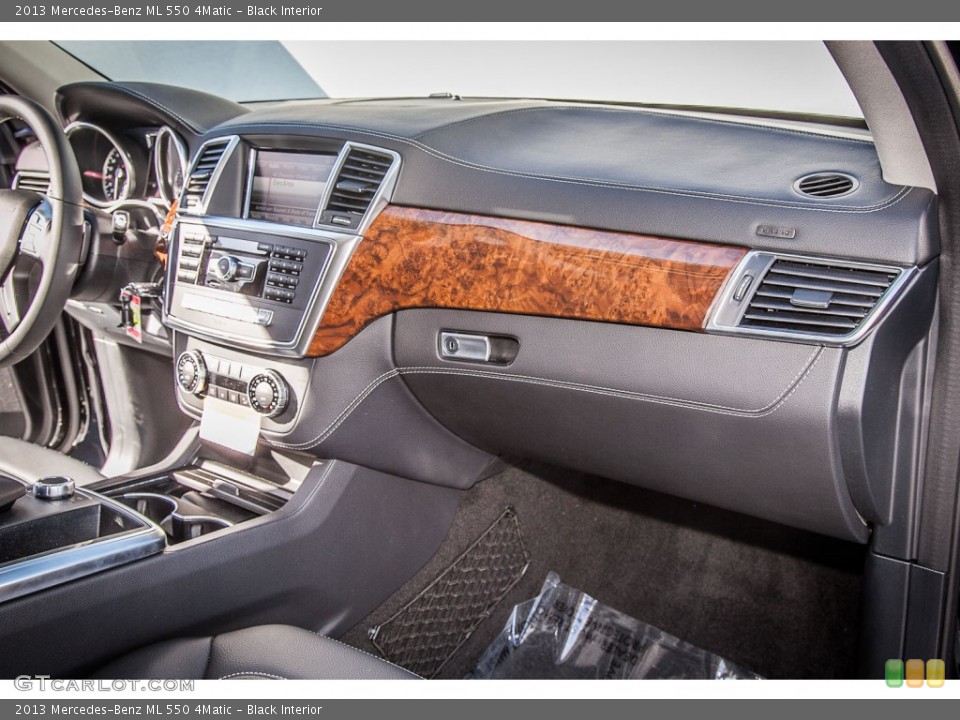Black Interior Dashboard for the 2013 Mercedes-Benz ML 550 4Matic #73858406
