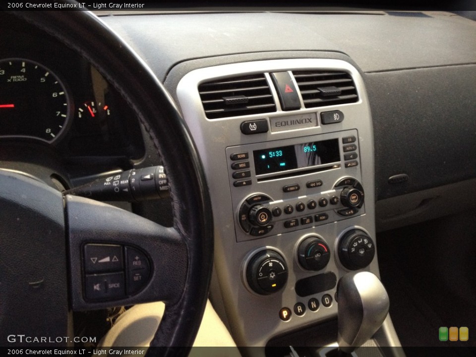 Light Gray Interior Controls for the 2006 Chevrolet Equinox LT #73862210